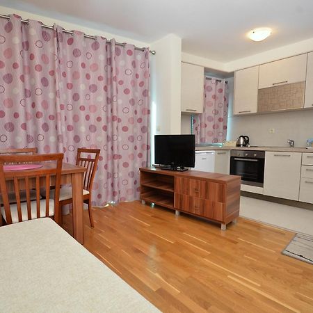 Apartments Rafailovic Ljubo Rafajlovići Rum bild