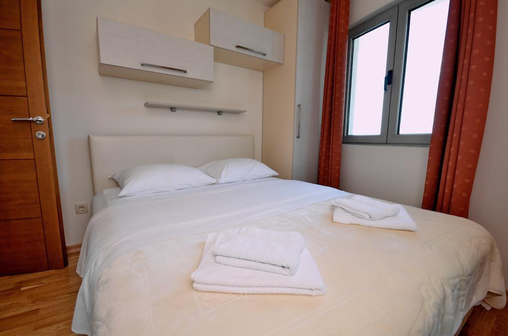 Apartments Rafailovic Ljubo Rafajlovići Exteriör bild