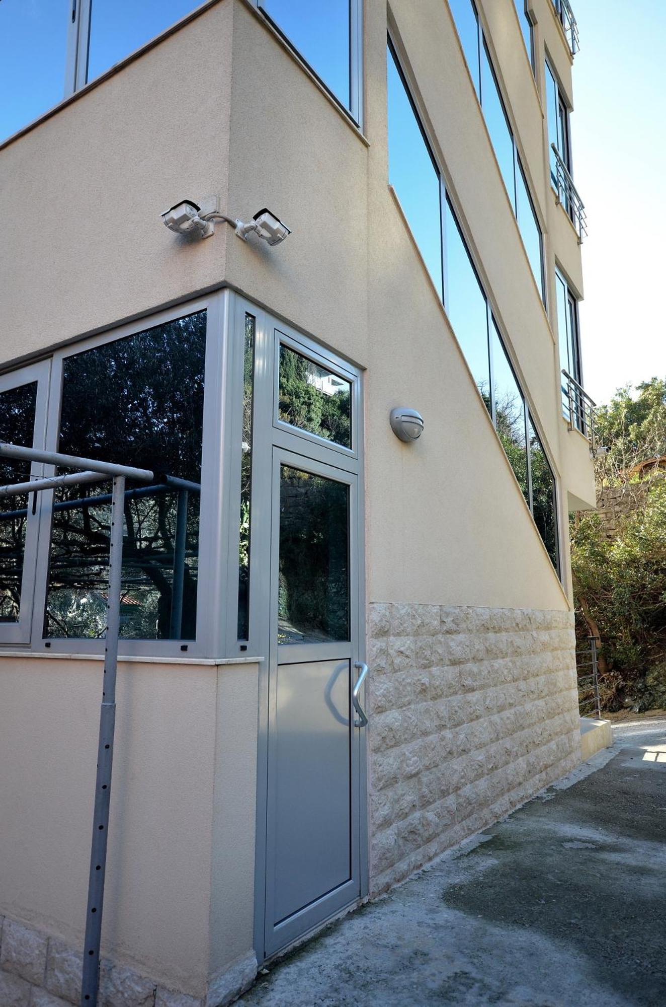 Apartments Rafailovic Ljubo Rafajlovići Rum bild
