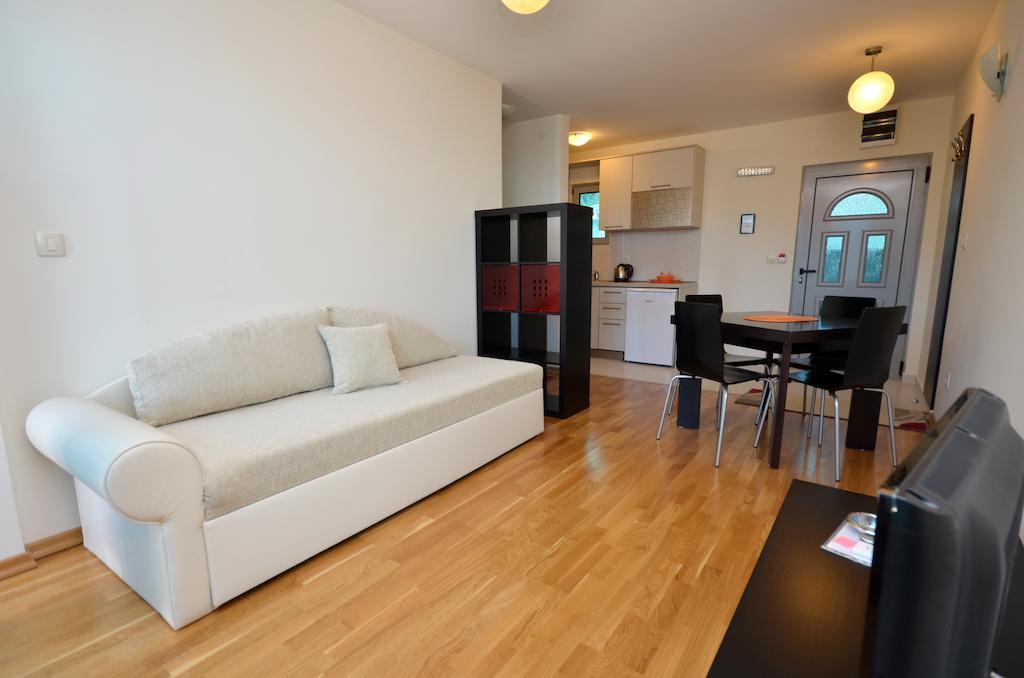 Apartments Rafailovic Ljubo Rafajlovići Exteriör bild