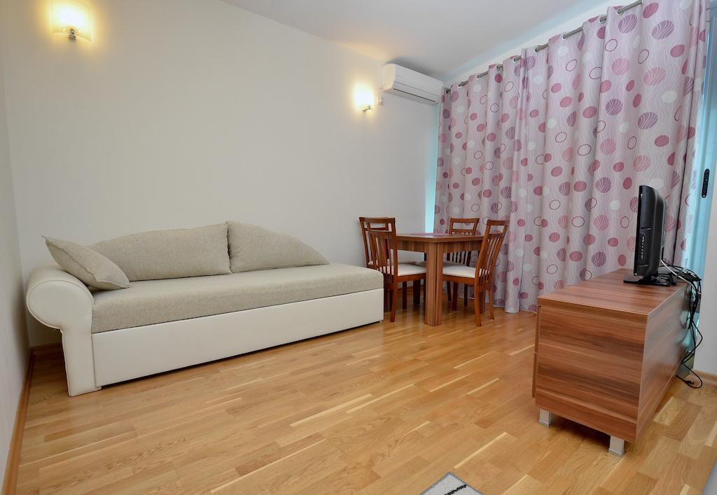 Apartments Rafailovic Ljubo Rafajlovići Rum bild